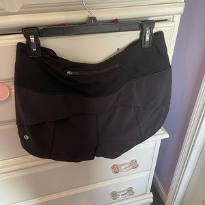 lulu high rise speed up short 2.5inch